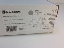 Load image into Gallery viewer, Glacier Bay Market 1-Handle Pull-Down Sprayer Kitchen Faucet White 67551-0006
