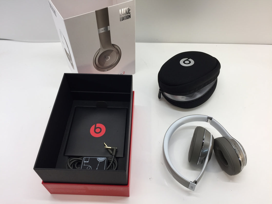 Beats by Dr. Dre Solo2 Wired On-Ear Headphone Luxe Edition Silver MLA42AM/A NOB