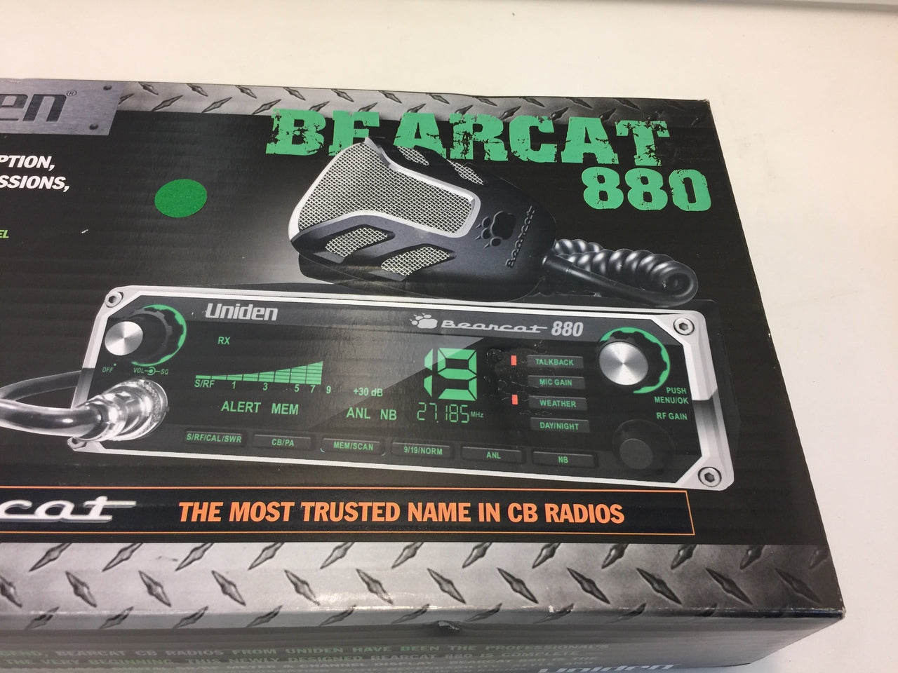 Uniden Bearcat 880 CB Radio