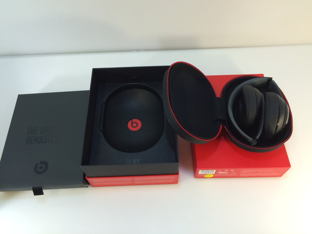 Beats by Dr. Dre Studio 2.0 WIRED Headphones B0500, Glossy Black, MH792BA
