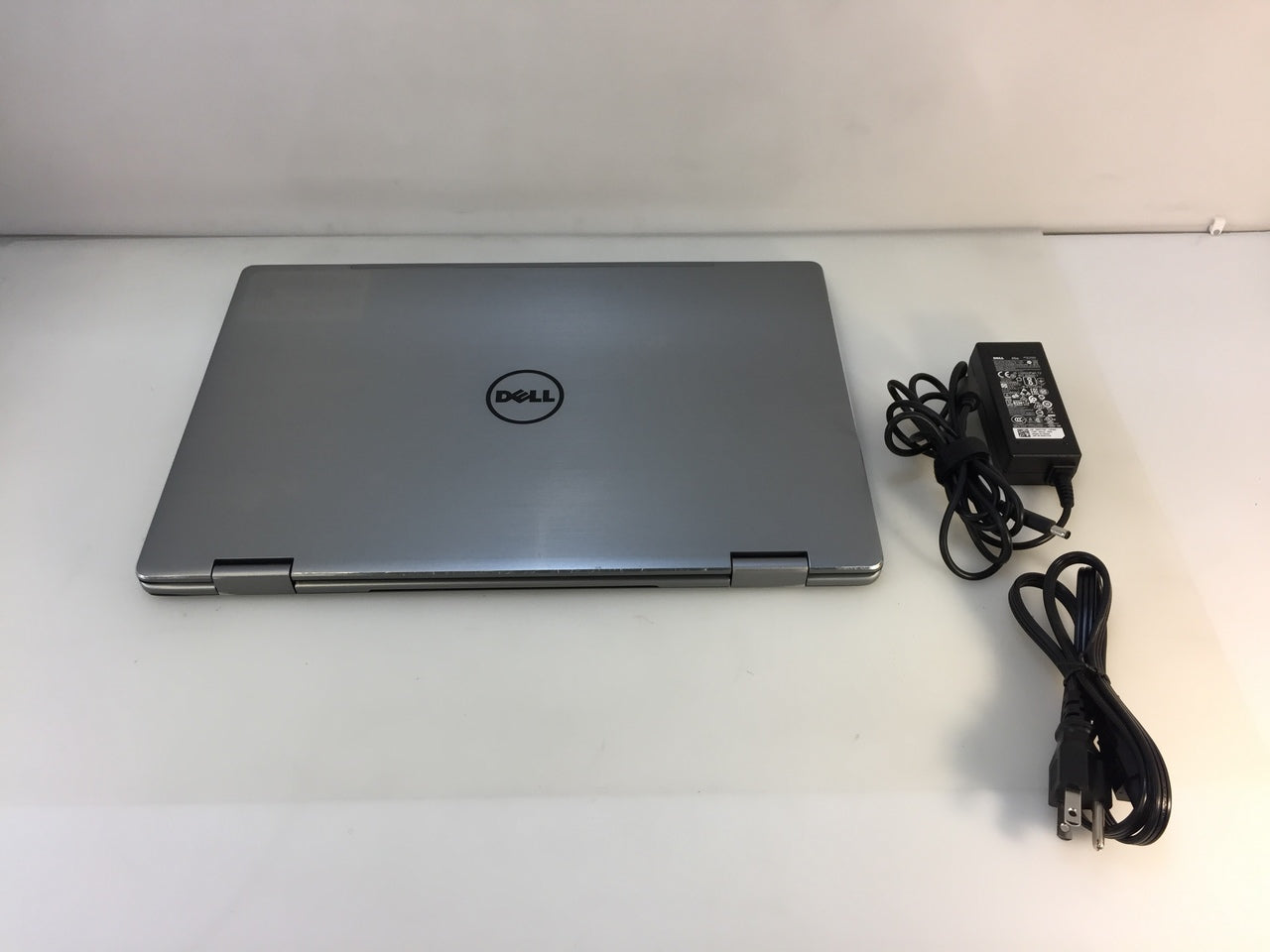 Dell Inspiron 15 7579 2-in-1 laptop 15.6 Touch, i5-7200U 2.5GHz