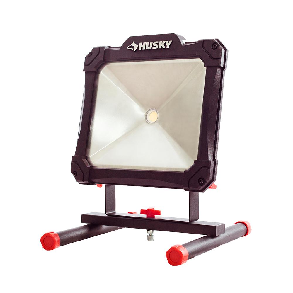 Husky K40068 2500-Lumen Portable LED Work Light 1001863384