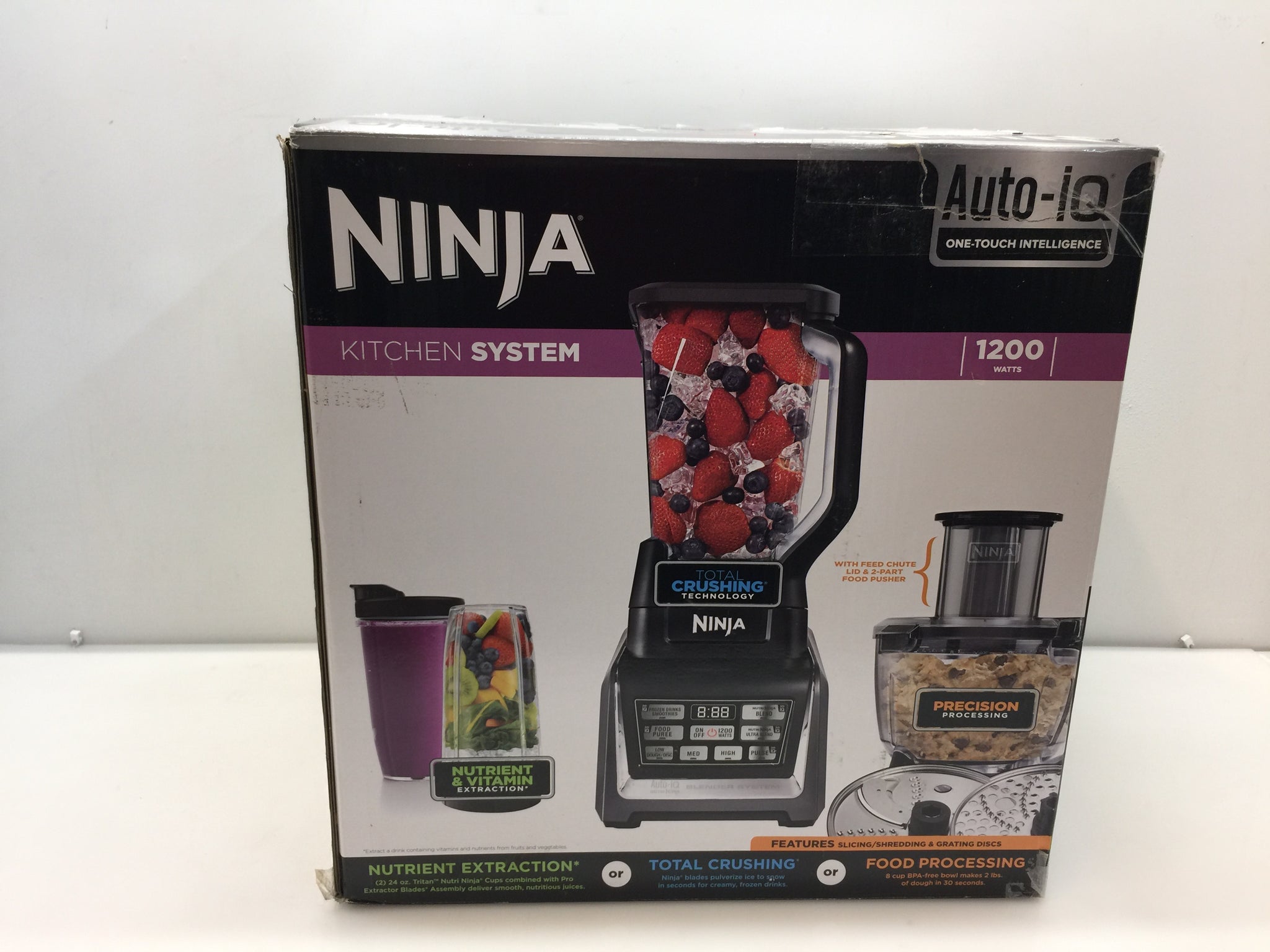 Ninja BL688 Professional Auto iQ Countertop Blender with Total Crushing  Technology, Black, 72 Oz 