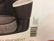 Load image into Gallery viewer, Evenflo Maestro Sport Harness Booster Car Seat
