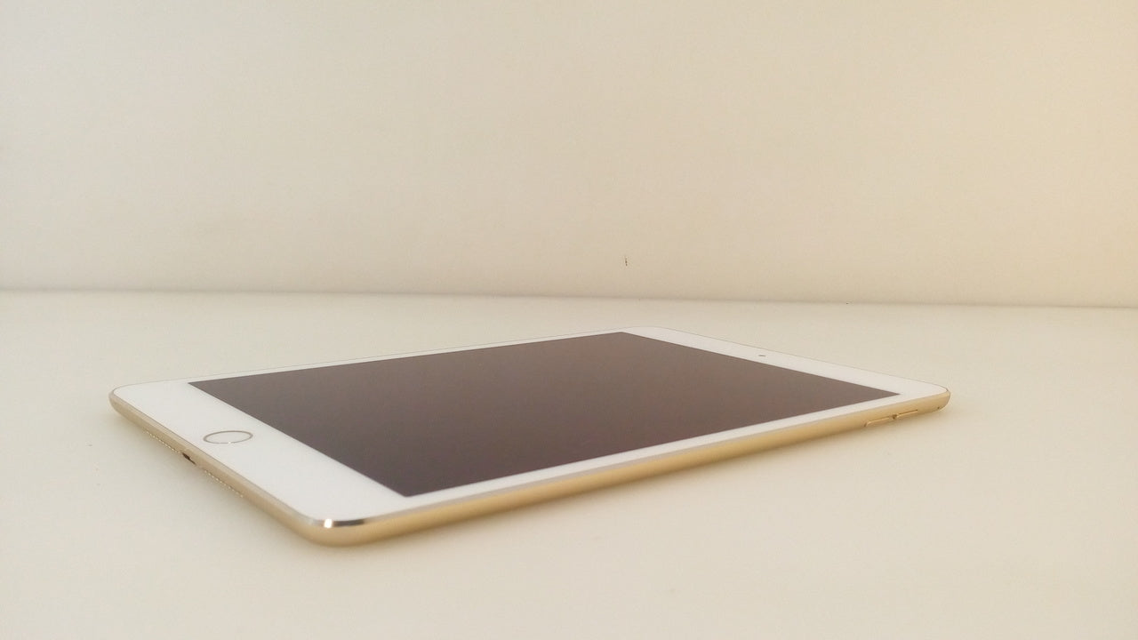 Apple iPad Mini 4 MK6L2LL/A 7.9in Retina Display 16GB Wi-Fi A1538