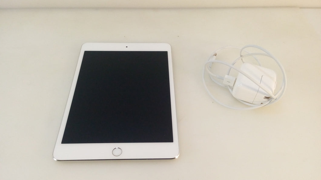 Apple iPad mini 4 64GB Wi-Fi 7.9in Retina Display Silver MK9H2LL/A