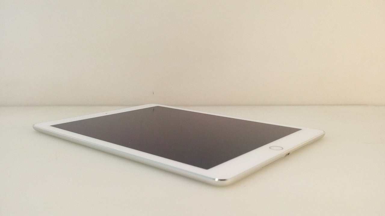 Apple iPad Air 2 9.7in Retina Display 16GB Wi-Fi Tablet- Silver MGLW2L – NT Electronics LLC Apple iPad Air 2 9.7in Retina Display 16GB Wi-Fi Tablet- Silver MGLW2L – NT Electronics LLC
