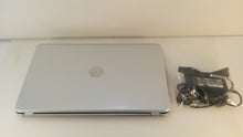 Load image into Gallery viewer, Laptop Hp Pavilion 17-E040US 17.3&quot; Intel i3-4000M 2.4Ghz 6GB 750GB Win 8.1
