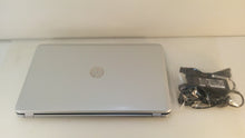 Load image into Gallery viewer, Laptop Hp Pavilion 17-E040US 17.3&quot; Intel i3-4000M 2.4Ghz 6GB 750GB Win 8.1
