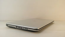 Load image into Gallery viewer, Laptop Hp Pavilion 17-E040US 17.3&quot; Intel i3-4000M 2.4Ghz 6GB 750GB Win 8.1
