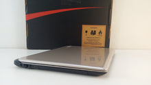 Load image into Gallery viewer, Laptop Toshiba Satellite L55-B5237 15.6&quot; Intel i7-4510U 2.0Ghz  8GB 1TB Win10
