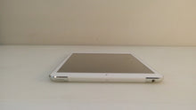 Load image into Gallery viewer, Apple iPad mini 1st Gen 32GB Wi-Fi + Verizon 7.9in White MD544LL/A A1455
