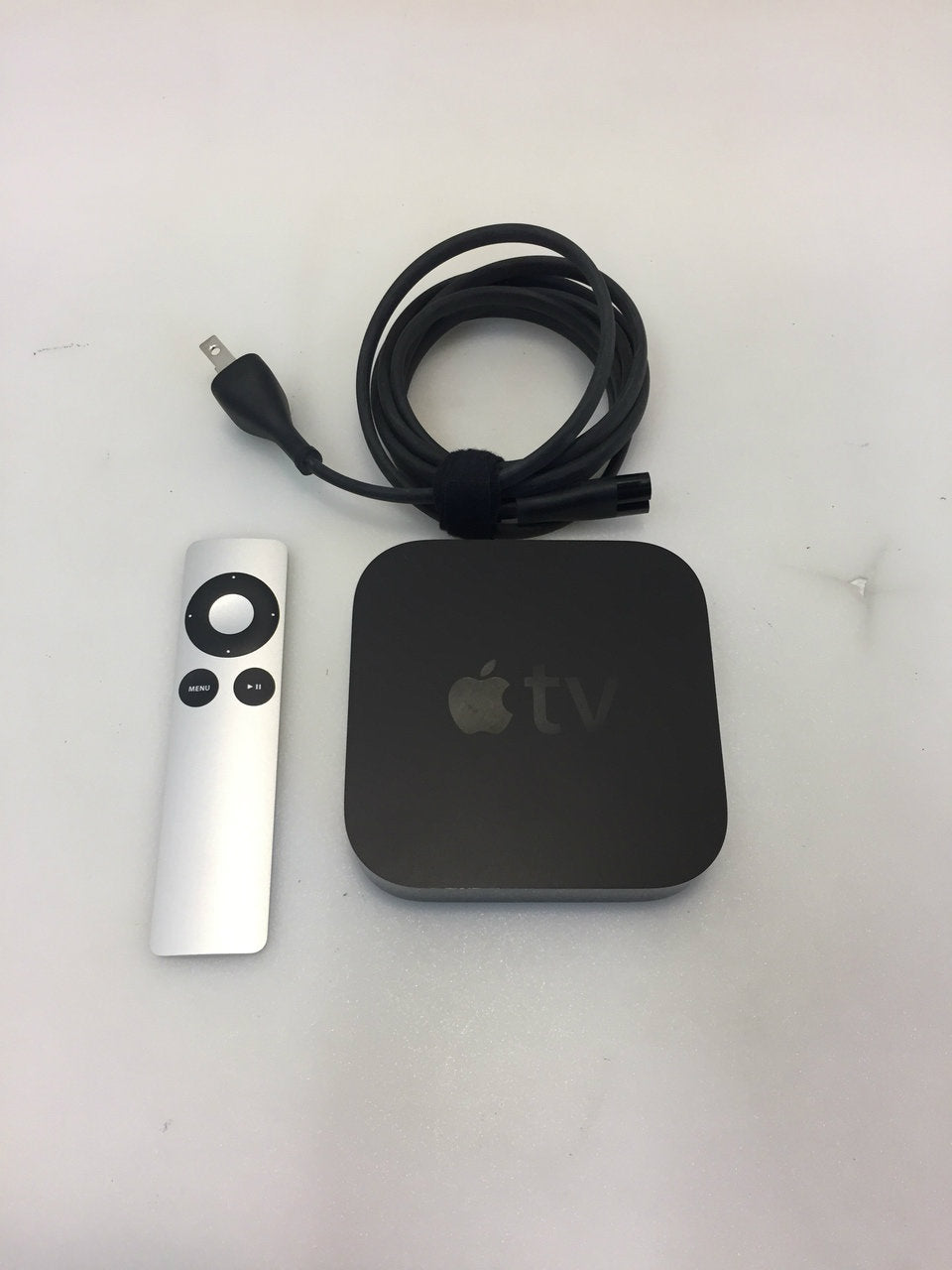 Apple TV A1469 3rd Gen MD199LL/A Smart Media Streaming Player with OEM Remote