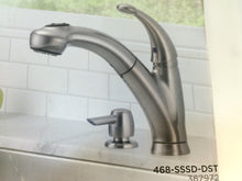Load image into Gallery viewer, Delta 468-SSSD-DST Cicero 1-Handle Pull-Out Sprayer Kitchen Faucet Stainless
