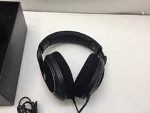 Load image into Gallery viewer, Sennheiser HD598CS Noise Isolating Over Ear Headphones Black
