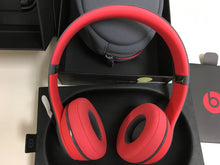 Load image into Gallery viewer, Beats Solo2 Wireless On-Ear Headphone B0534 MKQ22AM/A, Siren Red Active
