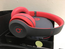 Load image into Gallery viewer, Beats Solo2 Wireless On-Ear Headphone B0534 MKQ22AM/A, Siren Red Active
